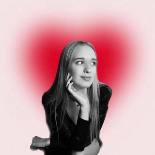 Логотип @alinochka_veshaet - Алиночка вещает