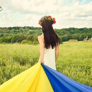 Логотип @alisachudesa - Чудеса вірять в Алісу