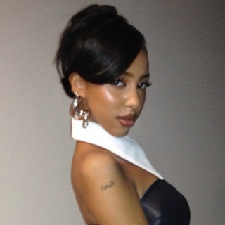 Логотип @alishaaliahaalisha - ALISHA