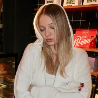 Логотип @alissikov - Алиса в стране созидания 🦢