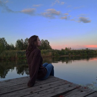 Логотип @alistsg - пепельный свет