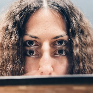 Логотип @alisya_young_channel - Алисья Янг Канал