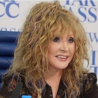 Логотип @alla_pugachevaa - Алла Пугачева