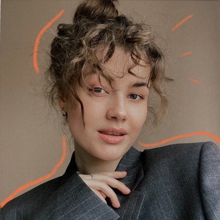 Логотип @alleeen_lo - Алина Ло не договорила: