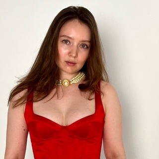 Логотип @allokreativ - Зольникова ходит, думает и пишет