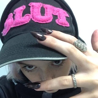 Логотип @alloxalol - 😟😟😟