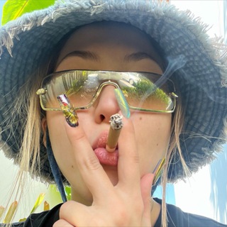 Логотип @altomilka - altomilkaaa