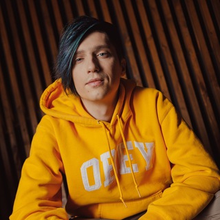 Логотип @alx_four - Alex Four: Гик-культура и Русское IT за границей