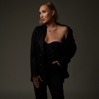 Логотип @alyamavka - AlyaM