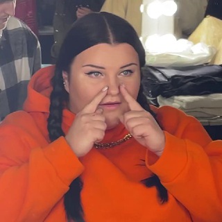 Логотип @alyonaaylona - чат альони