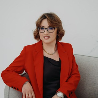 Логотип @amaxlaw - Анна Максимова | Юрист-предприниматель