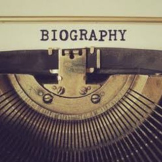 Логотип @amazingbiography - Биография