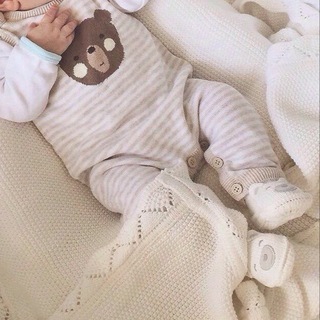 Логотип @amelimia - amelimia_