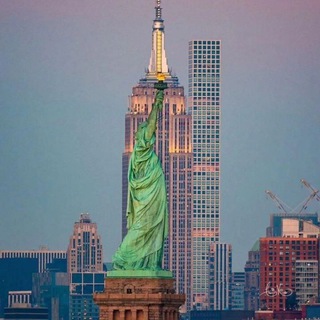 Логотип @amerika_videos - 🇺🇸 USA 🇺🇸