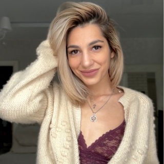 Логотип @ami_psy - Блондинка в психологии