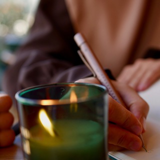 Логотип @amina_harf - Твоя сестра Амина