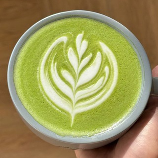 Логотип @aminatat - aminatat