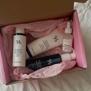 Логотип @aminsroom - Beauty products🩰