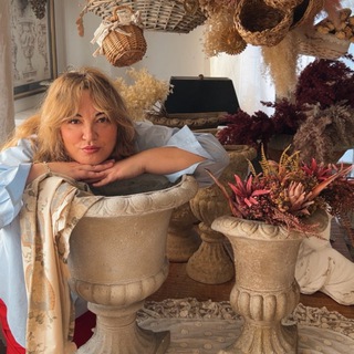 Логотип @amiravanilla - Casa Chambre/ Дом Шамбрэ