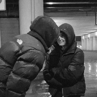 Логотип @amm03 - 03:42 𝓐𝓜 🥀🎶