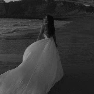 Логотип @amoooreme - amooore.me