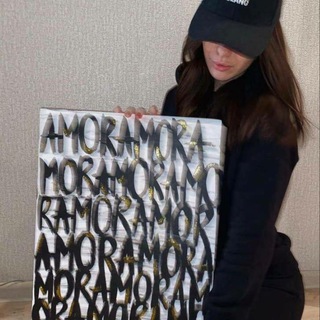 Логотип @amooremeee - amor_