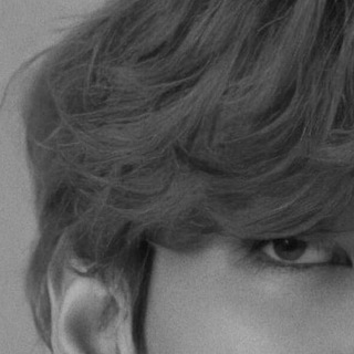 Логотип @amorettoi - l'âme blessée de kris.