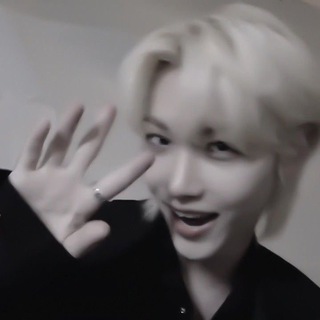 Логотип @amvilli - жизнь.