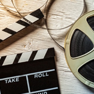 Логотип @anadolusinematoplulugu - Anadolu Üniversitesi AOF Sinema Topluluğu