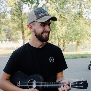 Логотип @anapushin - PUSH IN