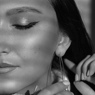 Логотип @anastacyz_here - Anastacyz тут 🕊