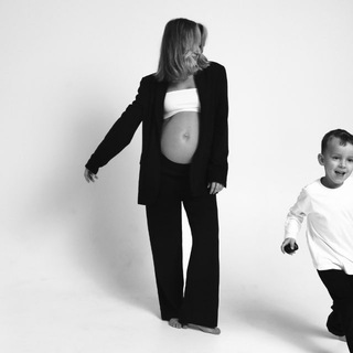 Логотип @anastasia_abk - Декрет! Камера! Мотор!