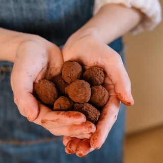 Логотип @anastasiachocolatier - Школа Шоколада Насти Яшиной