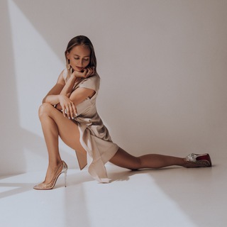Логотип @anastasiazavistovskaya - GRACE with Anastasiia