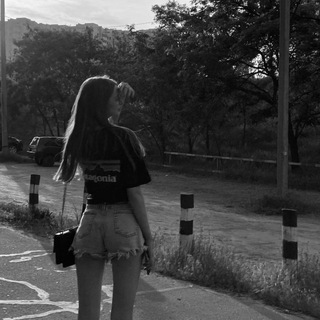 Логотип @andergroundsong - андеграунд | музыка | фото | темы | текста | обои | стикеры | шаблоны для capcut