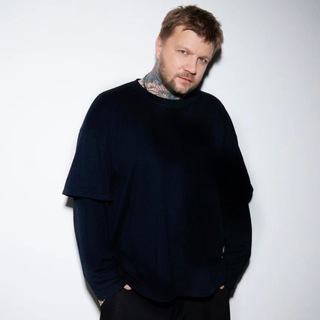 Логотип @andrei_romashov - ИдётАндрей