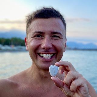 Логотип @andrey_burenok - Andrey Burenok