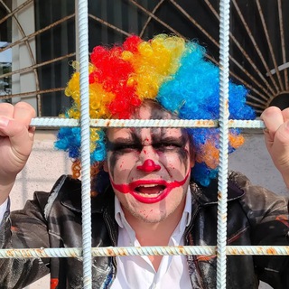 Логотип @andynurrov - Энди Нюрров набирает сообщение...