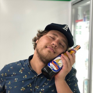 Логотип @andyonvacation11 - trip w/ andy