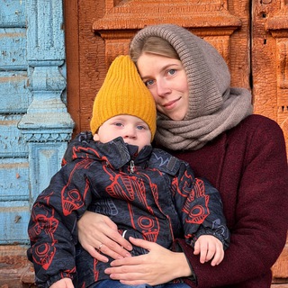 Логотип @anechkavderevne - матушка Анечка