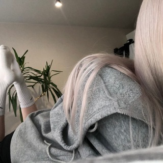 Логотип @anelaryy - анелари