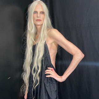 Логотип @angelic_grl - angelic grl