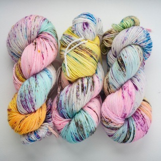 Логотип @angelic_yarn - Angelic Yarn 🧶