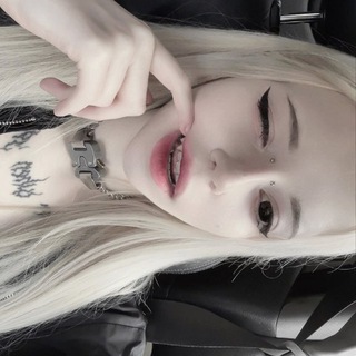 Логотип @angelicxannyy - ༒ ангелы не кидают ксанакс