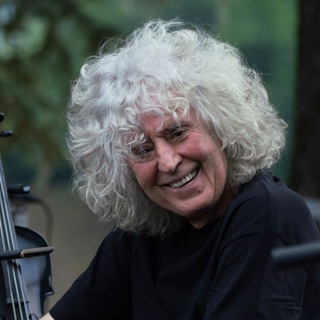 Логотип @angelobranduardi - Angelo Branduardi