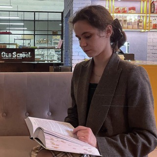 Логотип @angry_pumpkin - Reading pumpkin