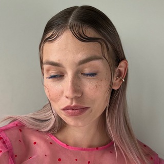 Логотип @anna_pavluk_news - Аня Павлюк / Бесплатное и полезное