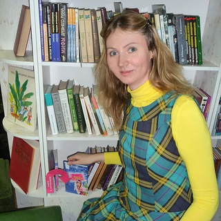 Логотип @annaantonova_book - Анна Антонова. Локи и другие