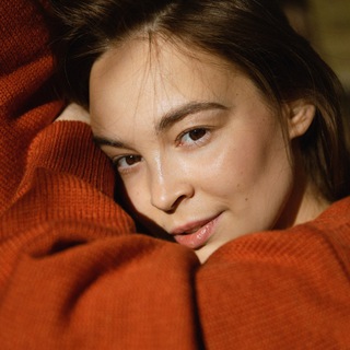 Логотип @annafukalova - Аня Фукалова про жизнь