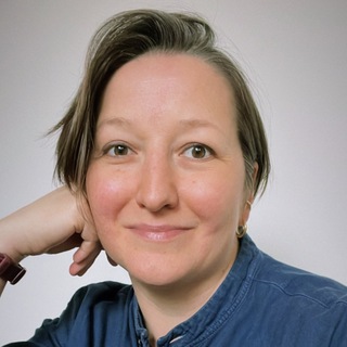 Логотип @annapanster_therapy - УТЕЛЕСНЕНИЕ с Анной Панстер